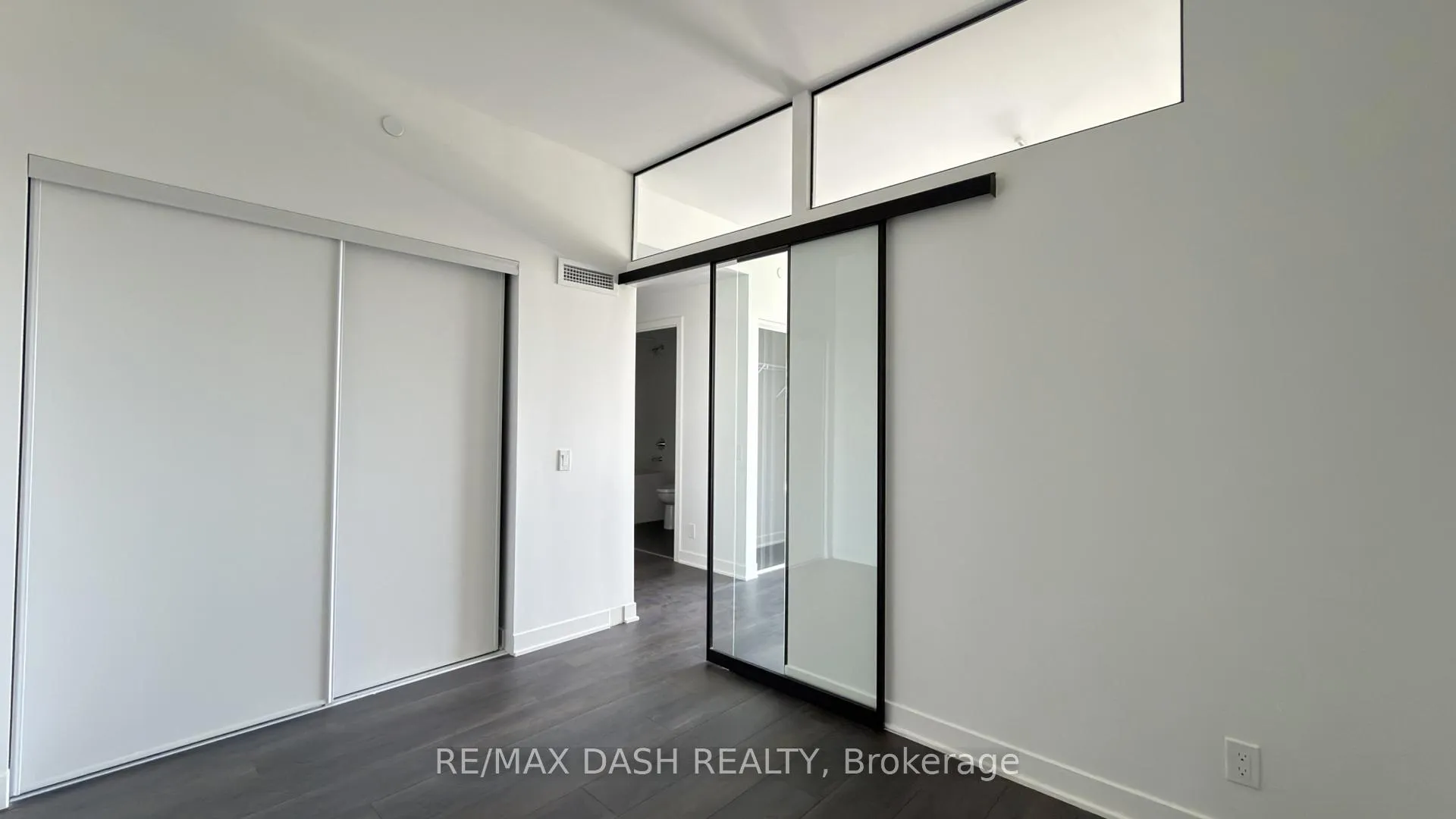 Photo 13 of Unit 705, 10 Flavelle Trail, Vaughan, Steeles West Industrial — HOMEH