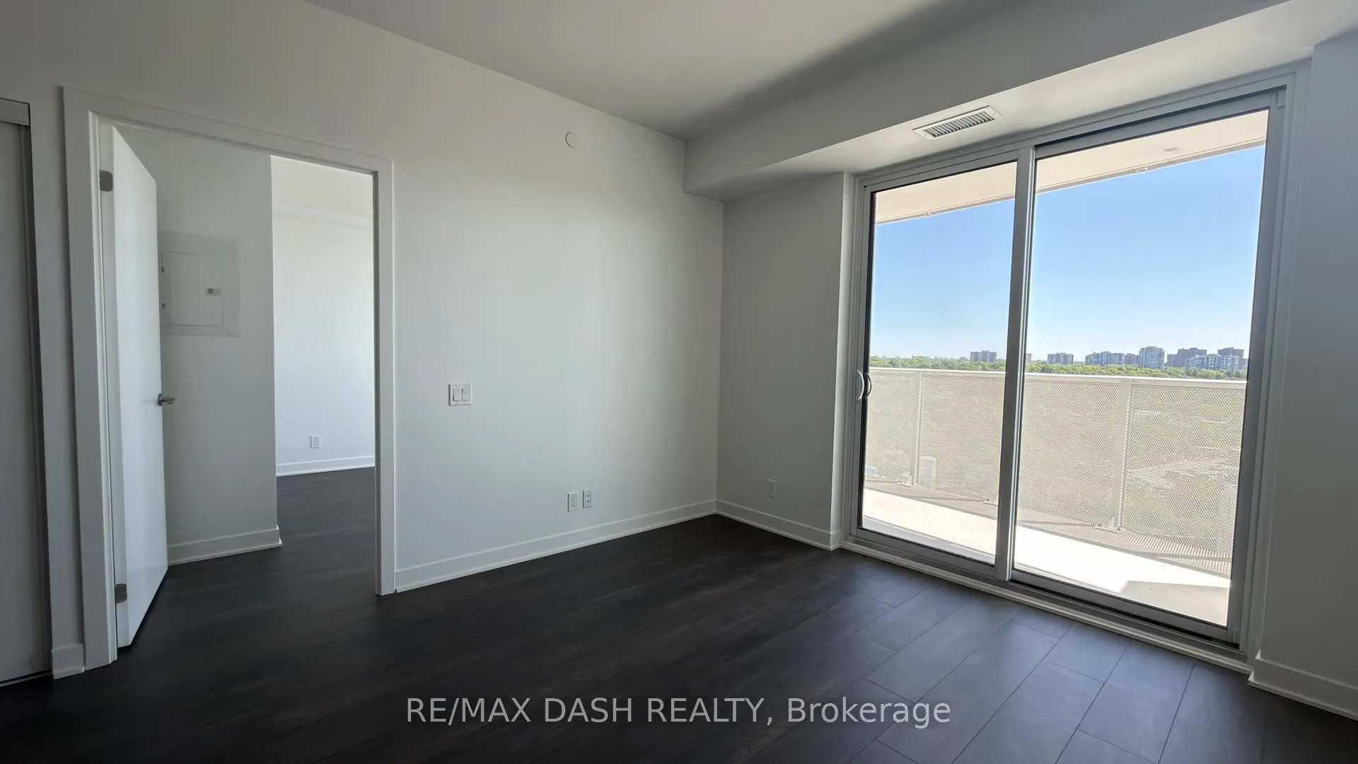 Photo 18 of Unit 705, 10 Flavelle Trail, Vaughan, Steeles West Industrial — HOMEH