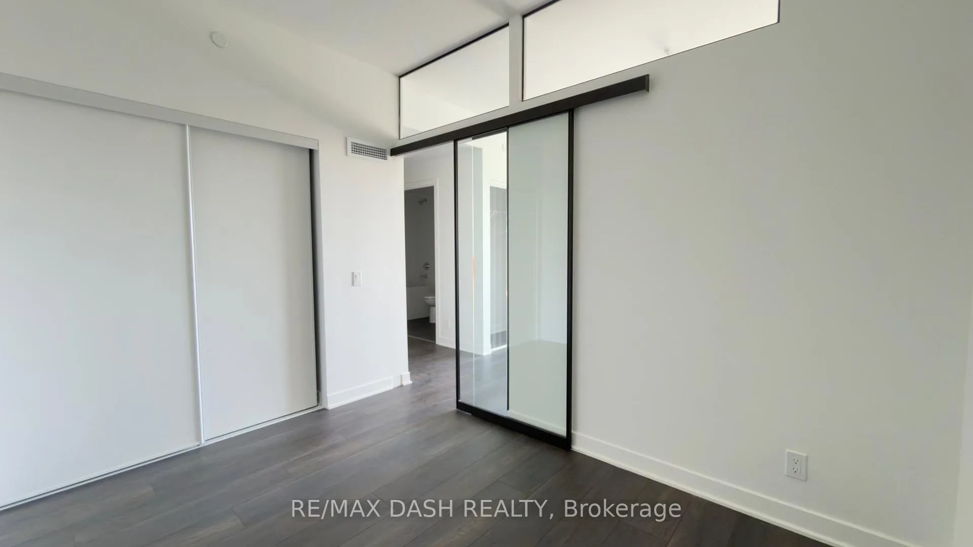 Photo 24 of Unit 705, 10 Flavelle Trail, Vaughan, Steeles West Industrial — HOMEH