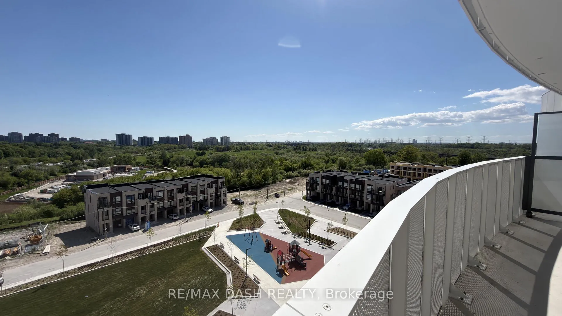 Photo 29 of Unit 705, 10 Flavelle Trail, Vaughan, Steeles West Industrial — HOMEH