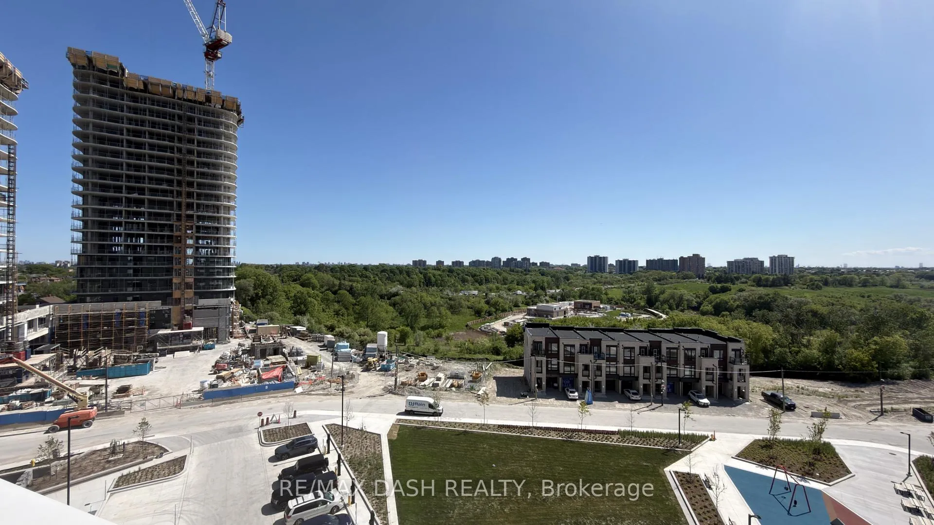 Photo 30 of Unit 705, 10 Flavelle Trail, Vaughan, Steeles West Industrial — HOMEH