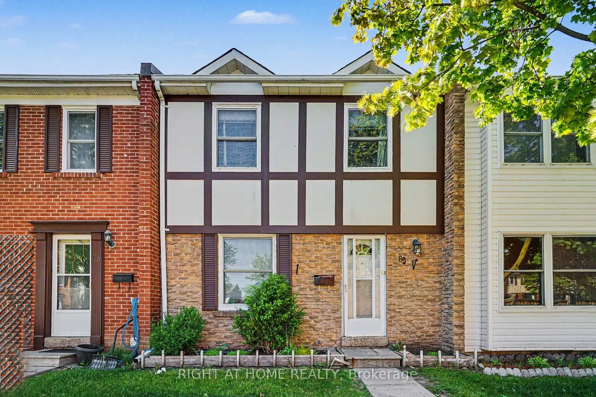 Photo 1 of Unit 89, 1020 Central Park Drive, Brampton, Northgate — HOMEH