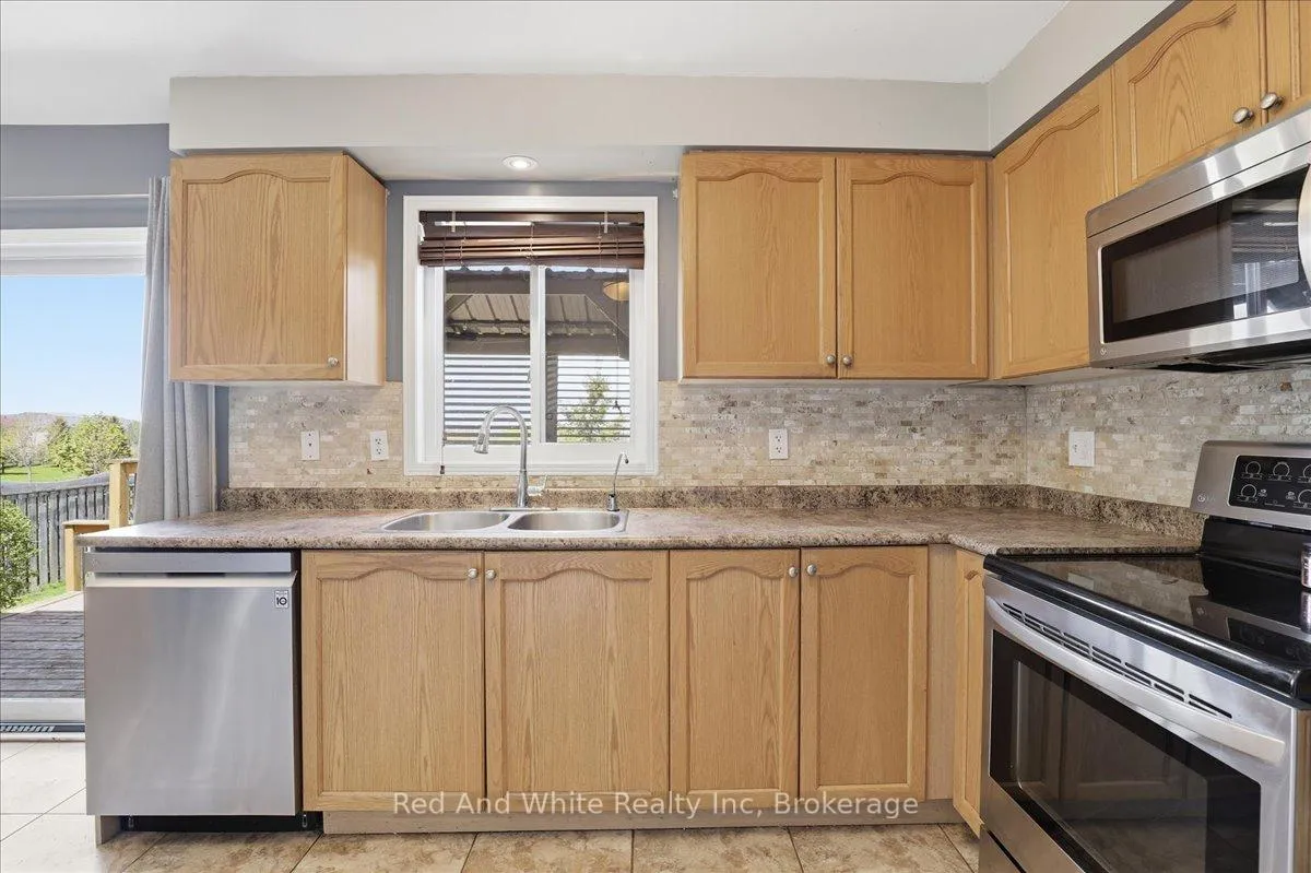 Photo 6 of 136 Carpenter Road, Cambridge, Christopher-Champlain — HOMEH