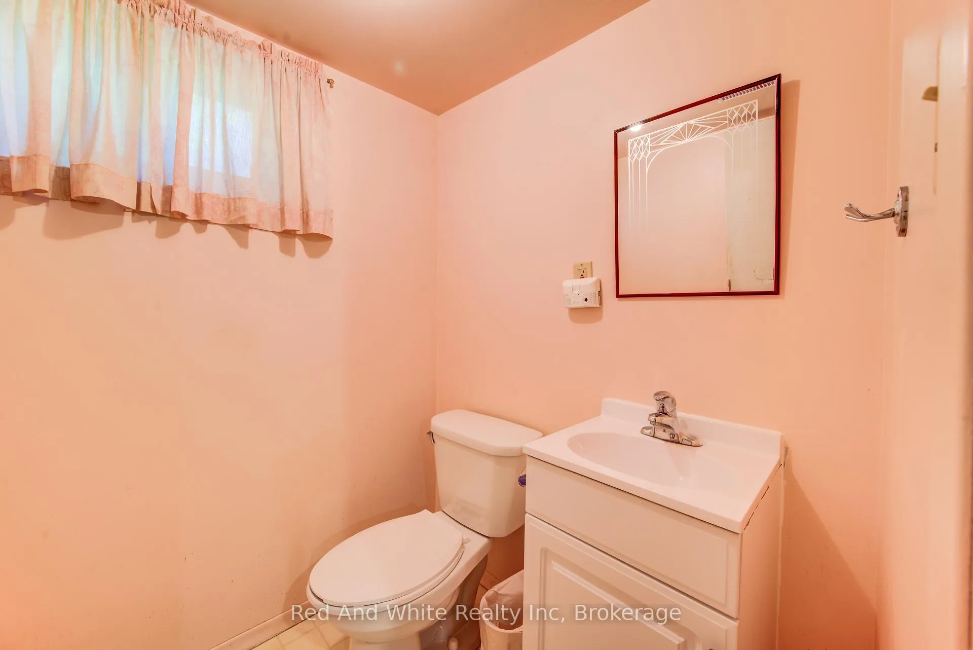 Photo 25 of 59 Lorne Crescent, Kitchener — HOMEH