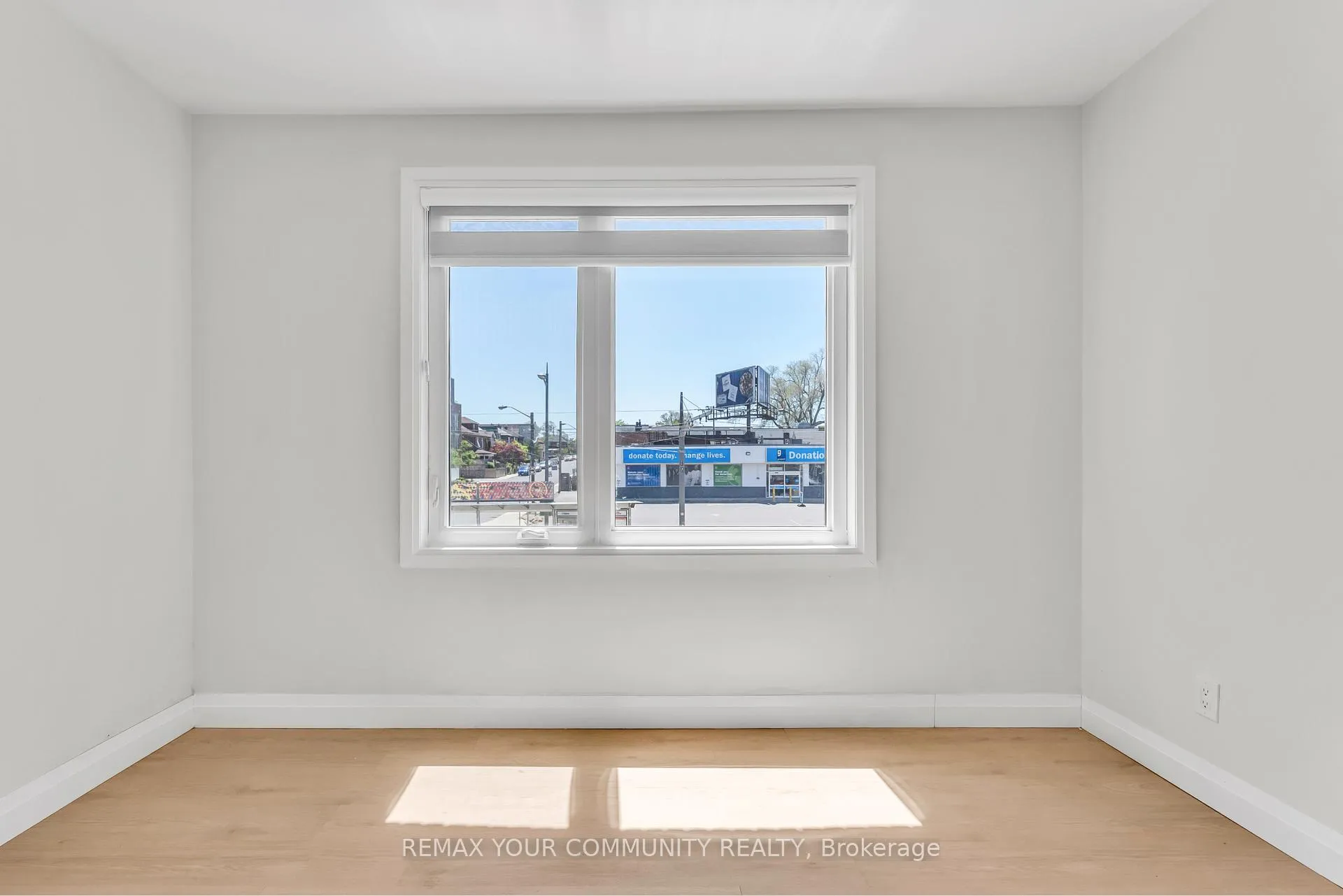 Photo 10 of Unit #B, 1822 St Clair Avenue, Toronto, Weston-Pellam Park — HOMEH