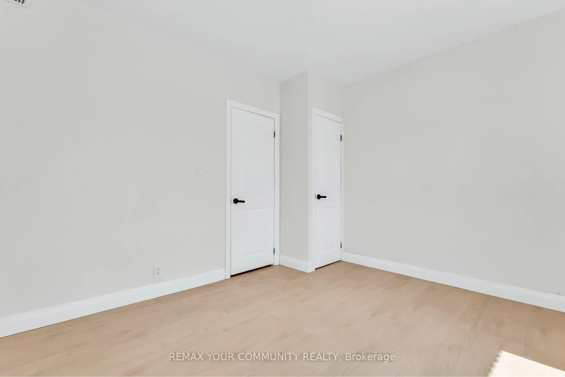 Photo 11 of Unit #B, 1822 St Clair Avenue, Toronto, Weston-Pellam Park — HOMEH