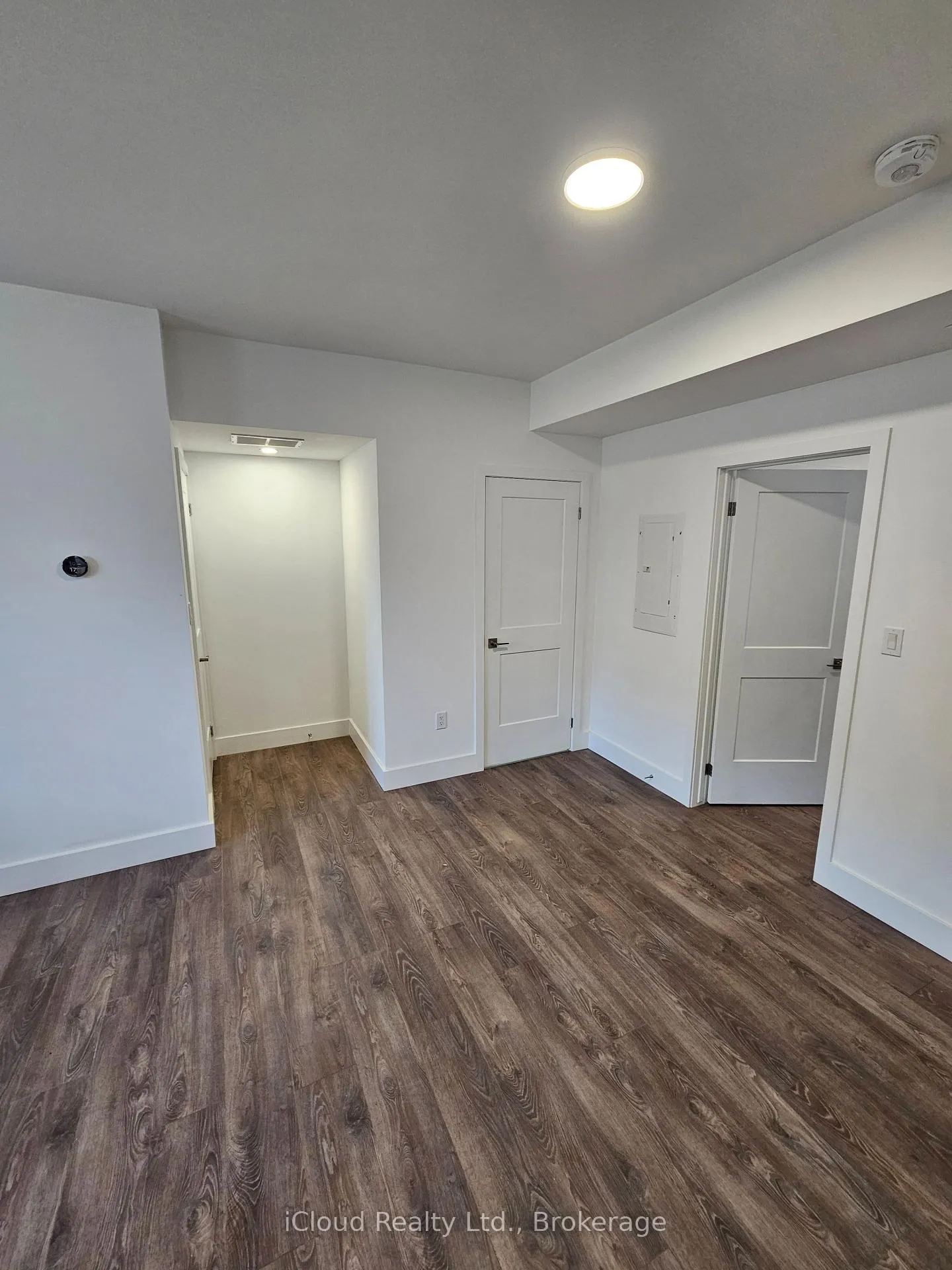 Photo 1 of 6638 Mcleod Road, Niagara Falls, Oldfield — HOMEH