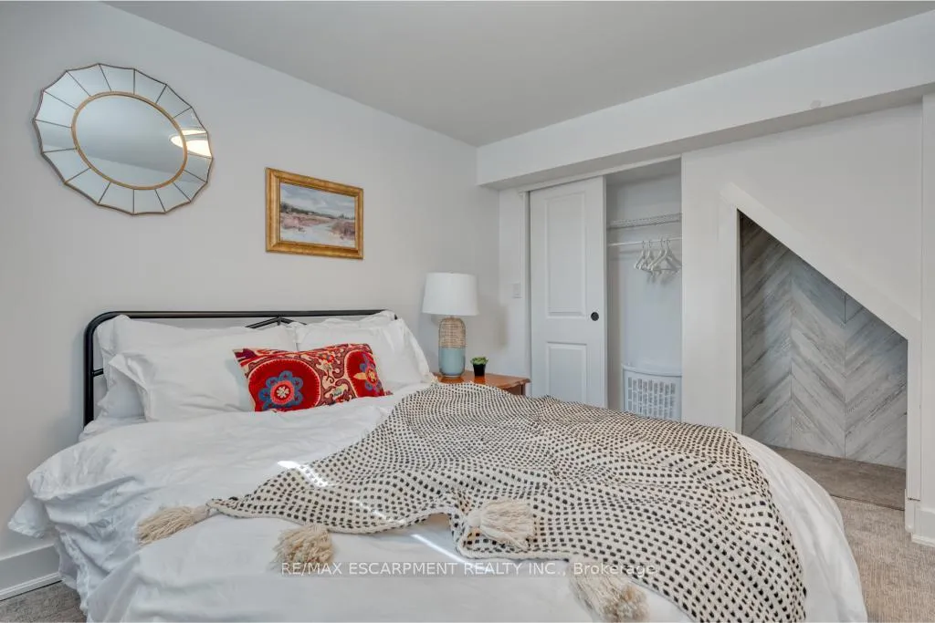 Photo 17 of Unit LOWER, 239 Cloverdale Avenue E, Hamilton, Rosedale — HOMEH