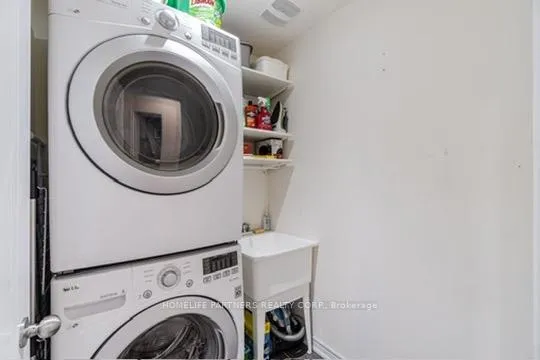 Photo 12 of Unit 17, 10 Porter Avenue, Vaughan, West Woodbridge — HOMEH