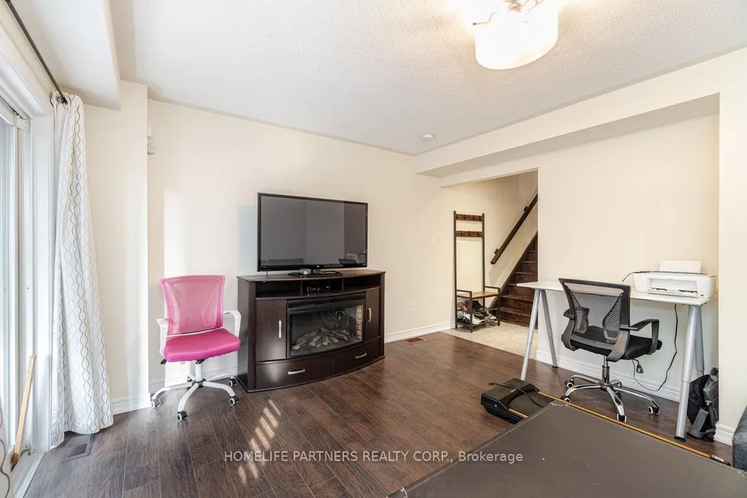 Photo 22 of Unit 17, 10 Porter Avenue, Vaughan, West Woodbridge — HOMEH