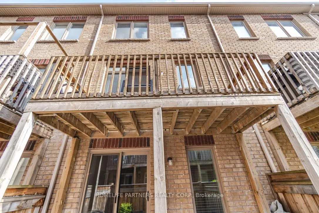 Photo 24 of Unit 17, 10 Porter Avenue, Vaughan, West Woodbridge — HOMEH