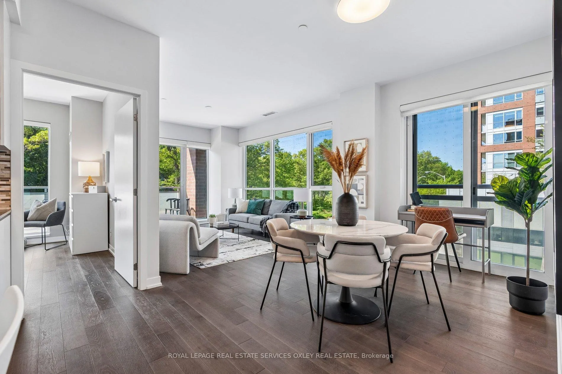 Front of Unit 312, 1830 Bloor Street W