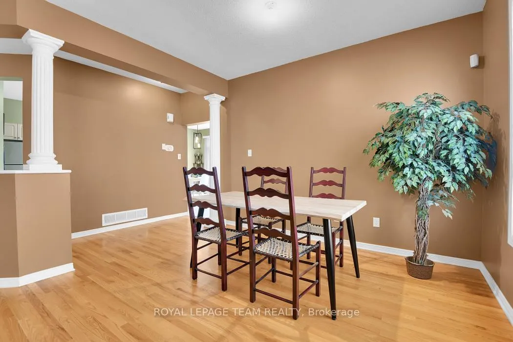 Photo 8 of 162 Redcliff Avenue, Ottawa, Barrhaven - Longfields — HOMEH