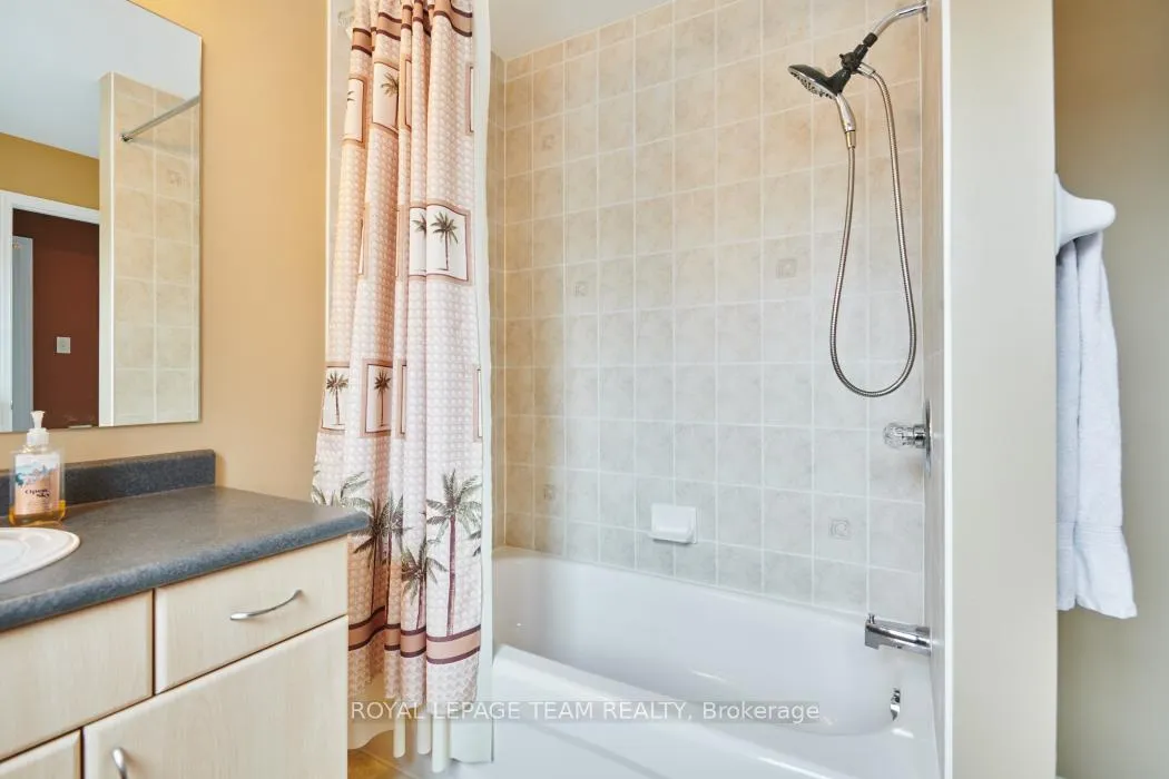 Photo 22 of 162 Redcliff Avenue, Ottawa, Barrhaven - Longfields — HOMEH