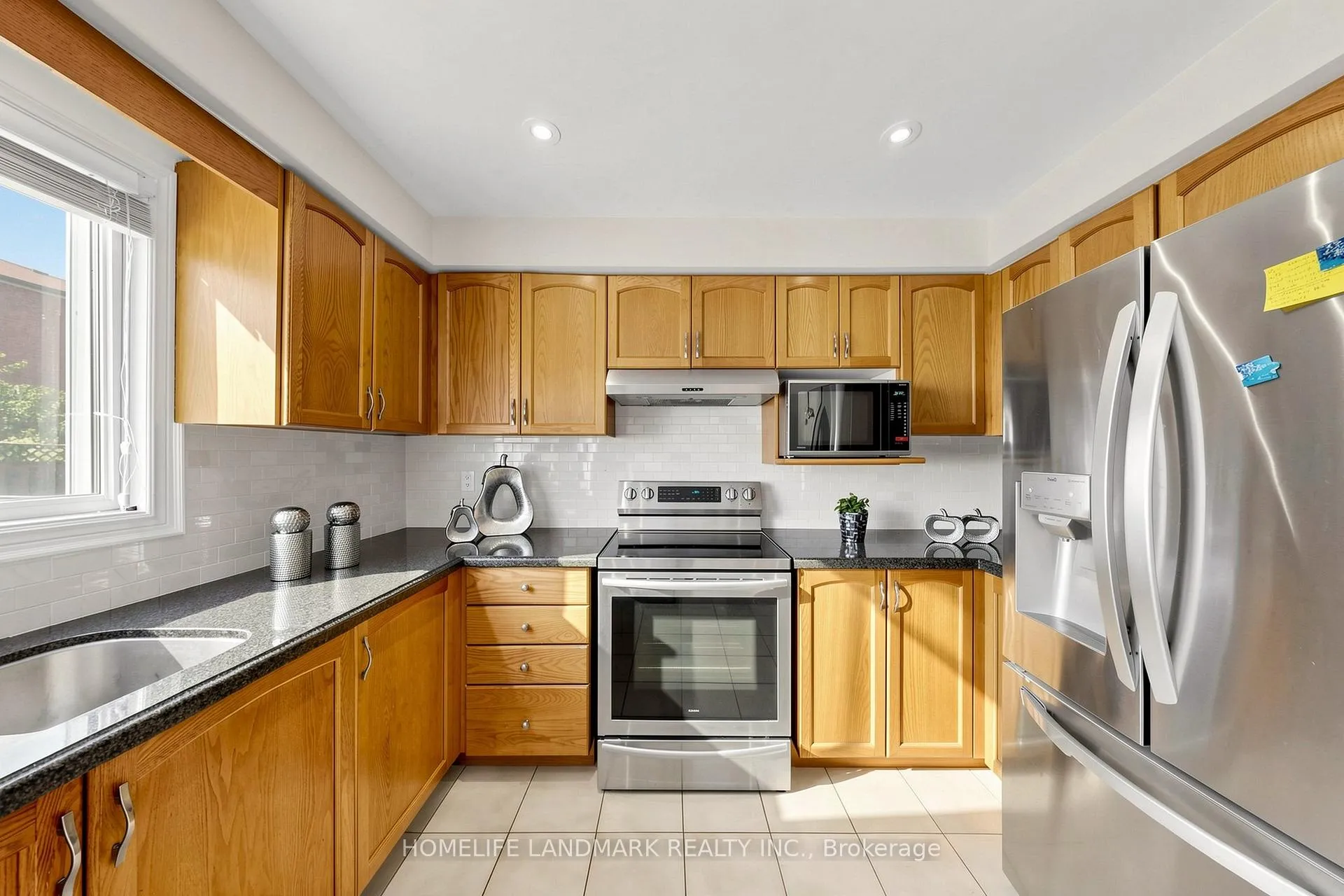 Photo 18 of 33 Dundee Crescent, Markham, Village Green-South Unionville — HOMEH