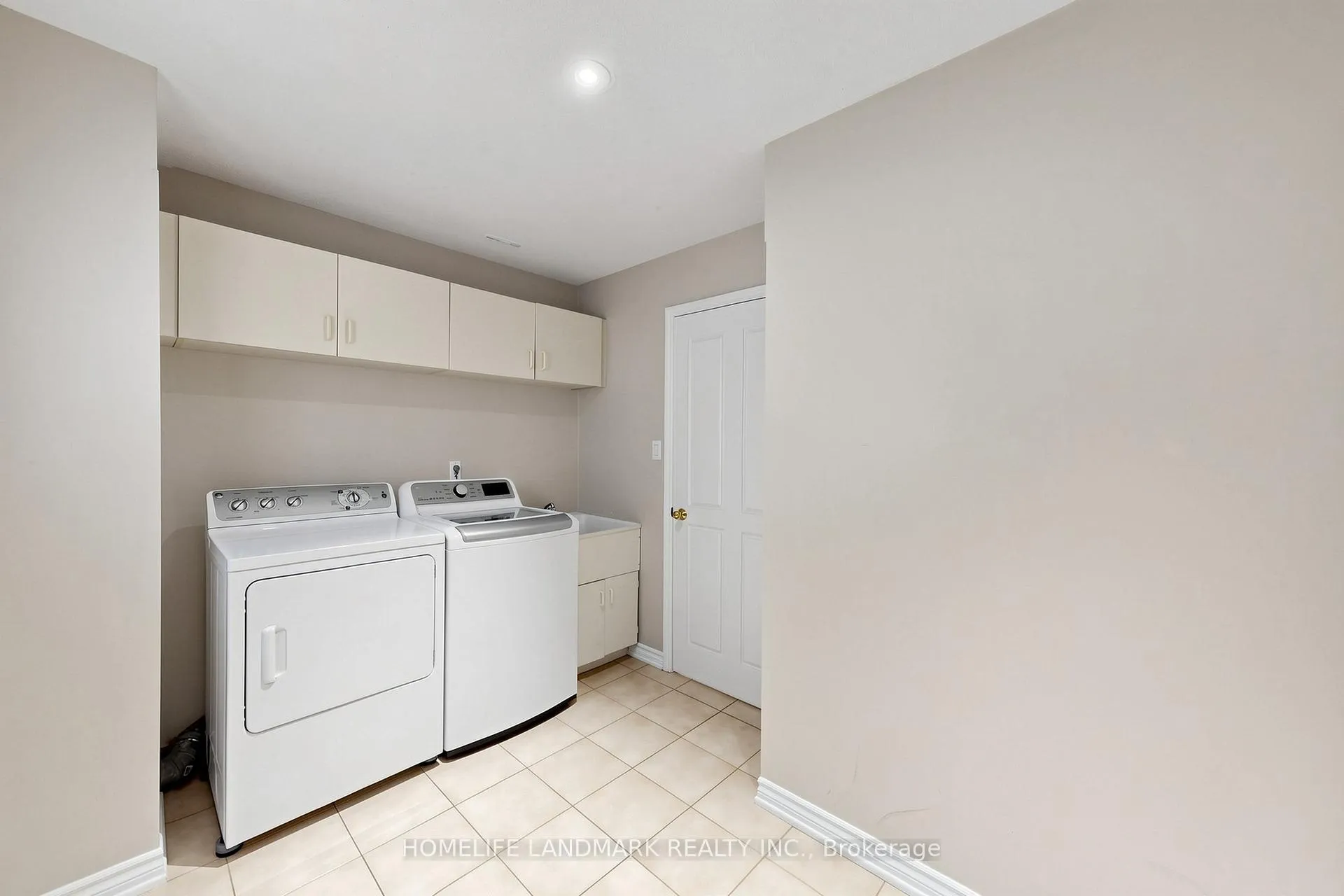 Photo 24 of 33 Dundee Crescent, Markham, Village Green-South Unionville — HOMEH