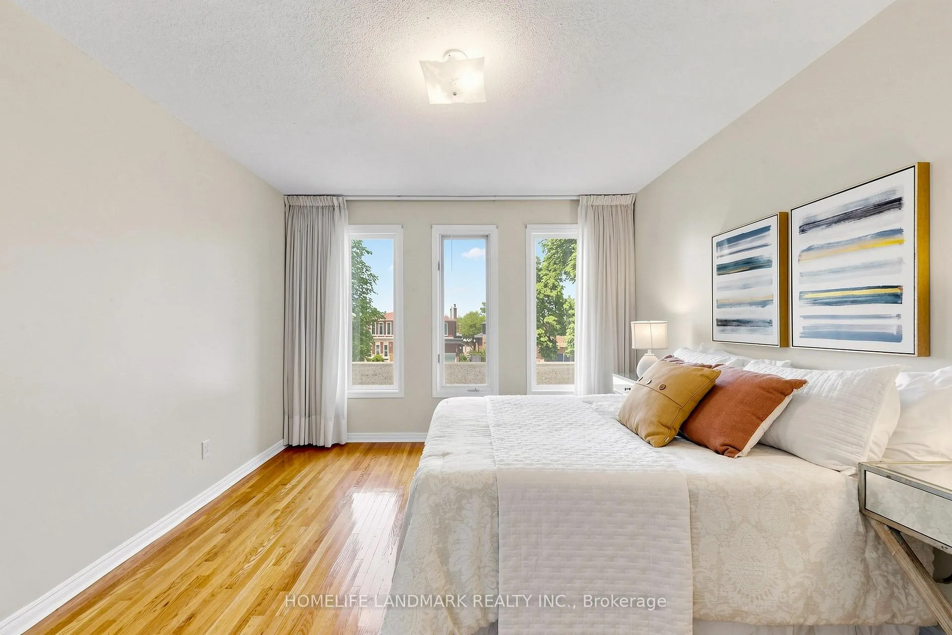 Photo 38 of 33 Dundee Crescent, Markham, Village Green-South Unionville — HOMEH