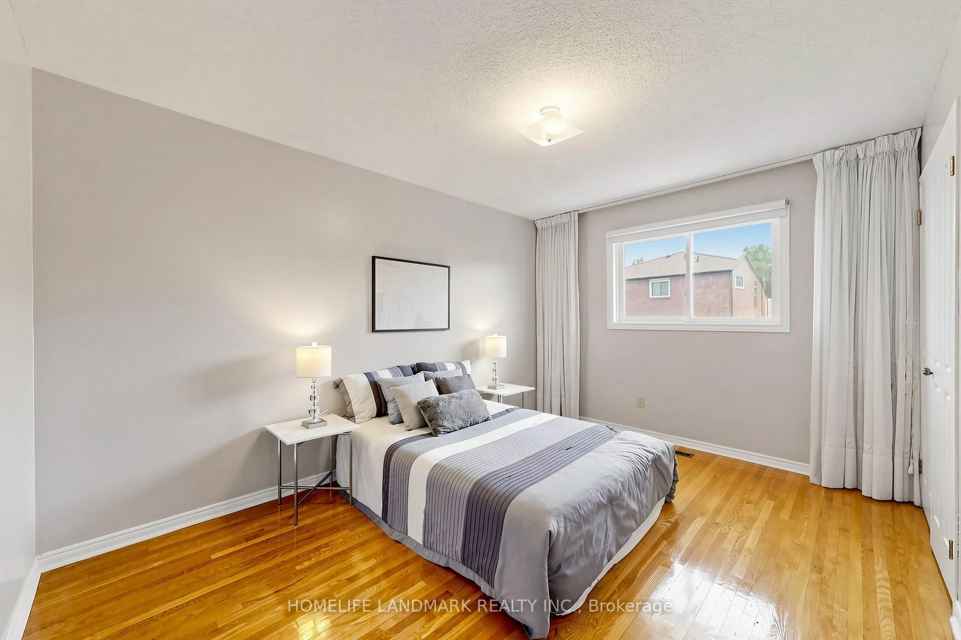 Photo 40 of 33 Dundee Crescent, Markham, Village Green-South Unionville — HOMEH