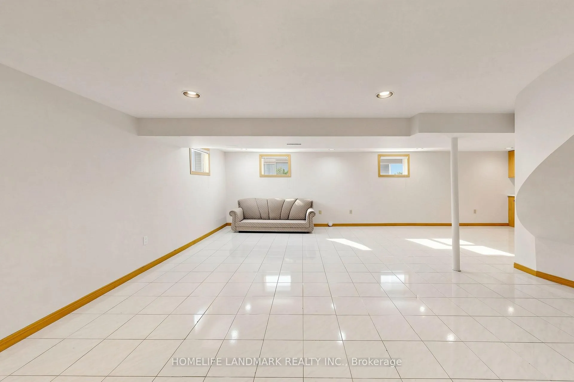 Photo 45 of 33 Dundee Crescent, Markham, Village Green-South Unionville — HOMEH