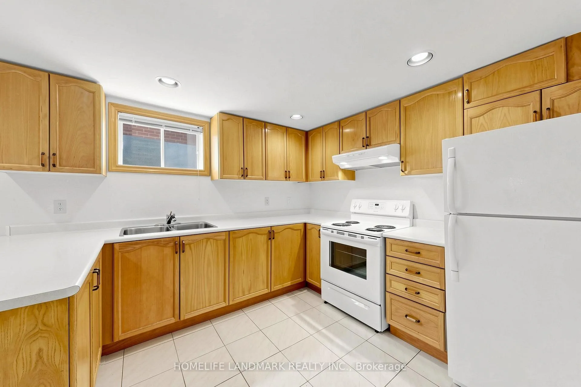 Photo 48 of 33 Dundee Crescent, Markham, Village Green-South Unionville — HOMEH