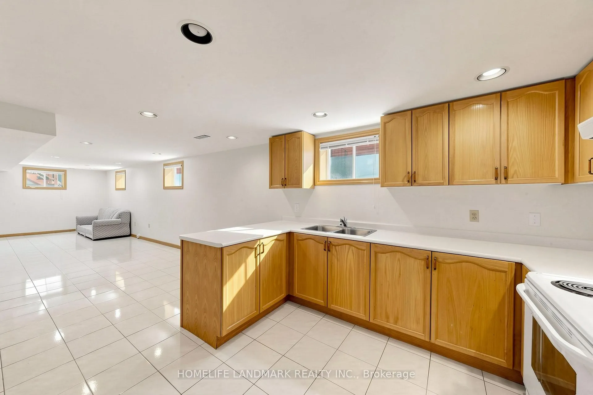 Photo 49 of 33 Dundee Crescent, Markham, Village Green-South Unionville — HOMEH