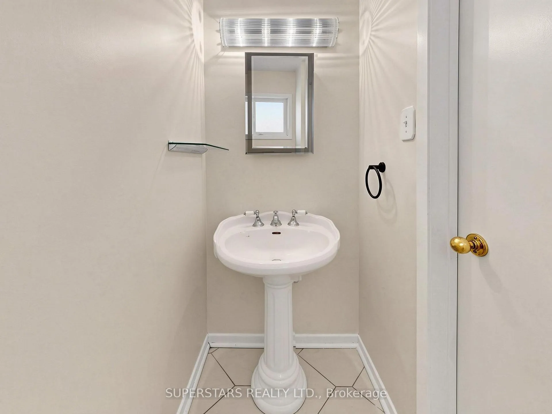 Photo 10 of Unit 33, 3025 Cedarglen Gate, Mississauga, Erindale — HOMEH