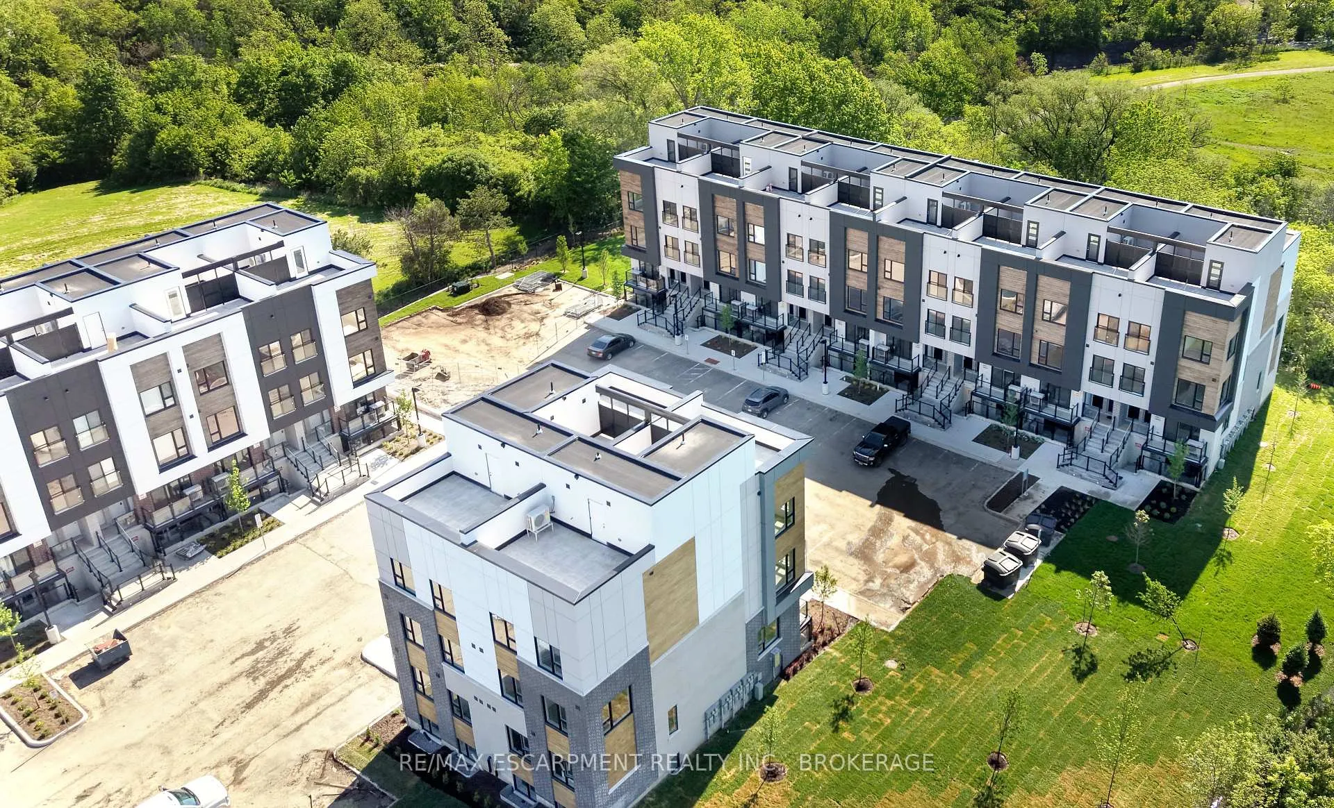 Photo 1 of Unit 308C, 16 Melbourne Avenue, St. Catharines, E. Chester — HOMEH