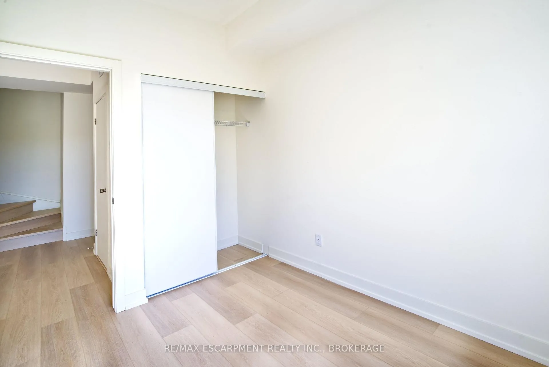 Photo 9 of Unit 308C, 16 Melbourne Avenue, St. Catharines, E. Chester — HOMEH