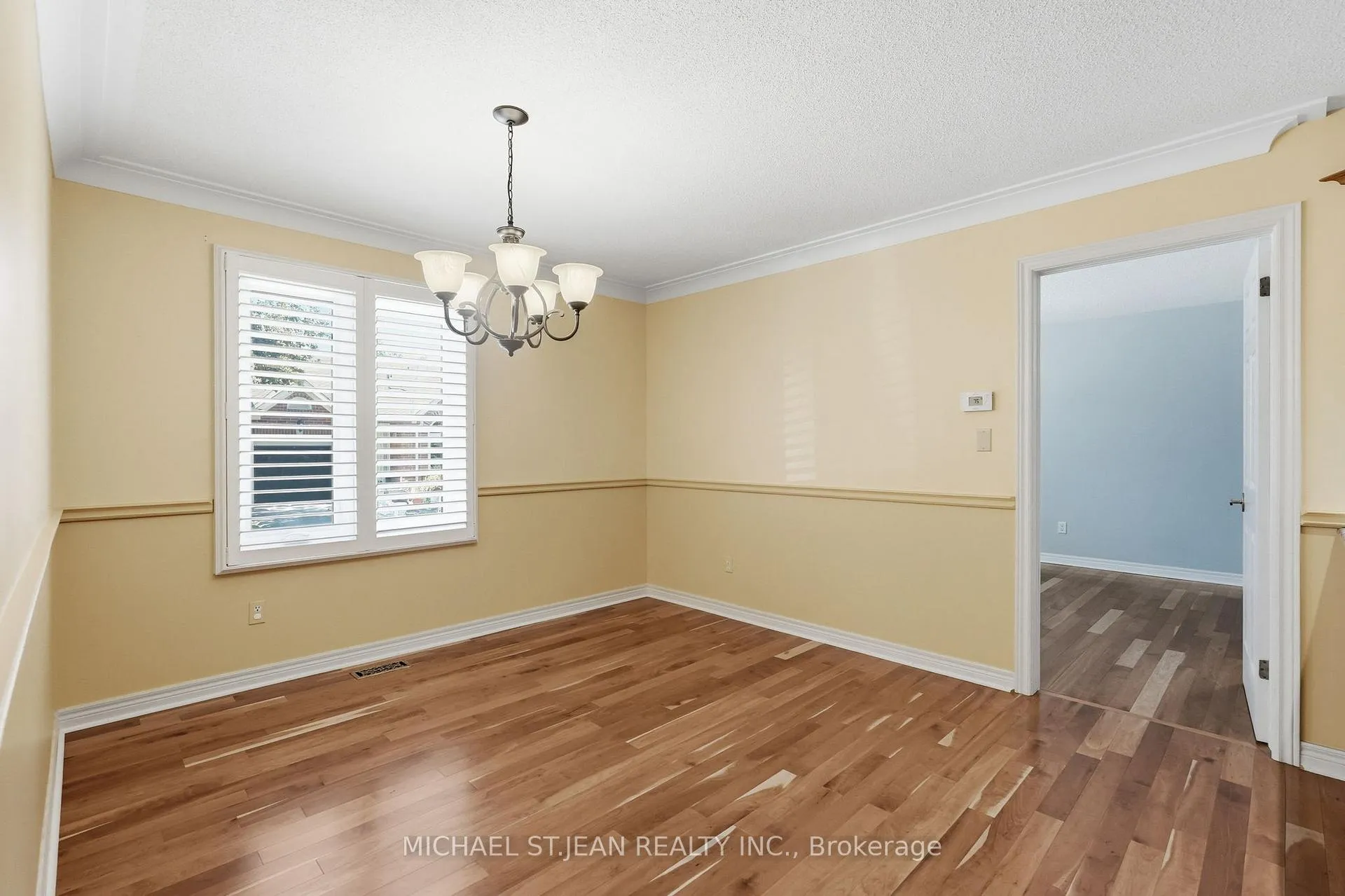 Photo 10 of Unit 4, 590 8 Highway, Hamilton, Stoney Creek — HOMEH