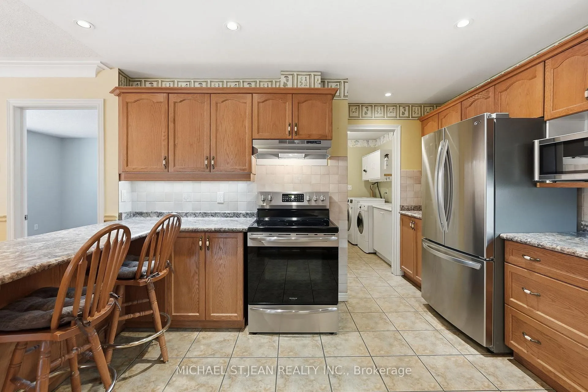 Photo 16 of Unit 4, 590 8 Highway, Hamilton, Stoney Creek — HOMEH