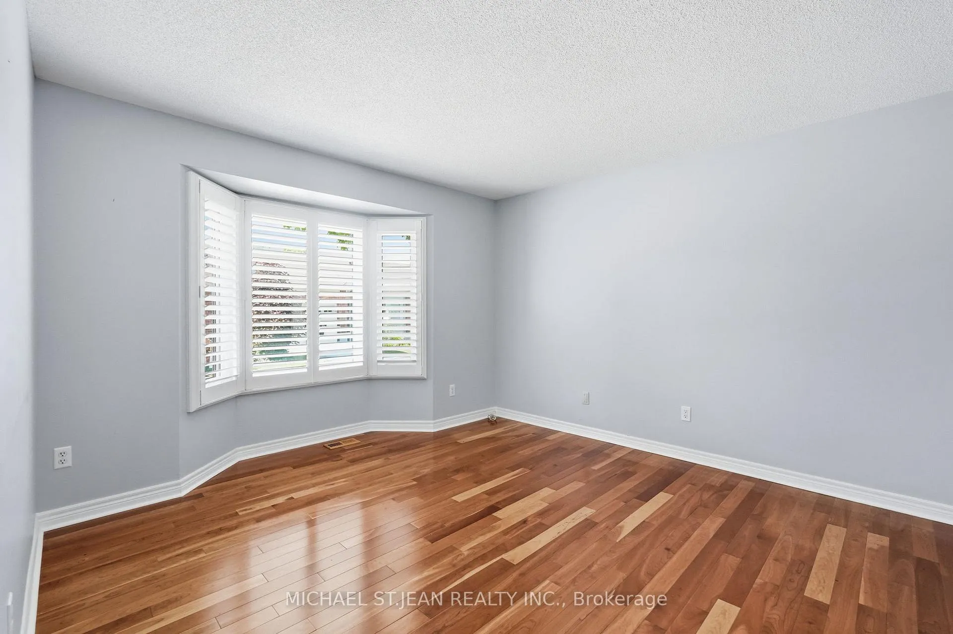 Photo 18 of Unit 4, 590 8 Highway, Hamilton, Stoney Creek — HOMEH