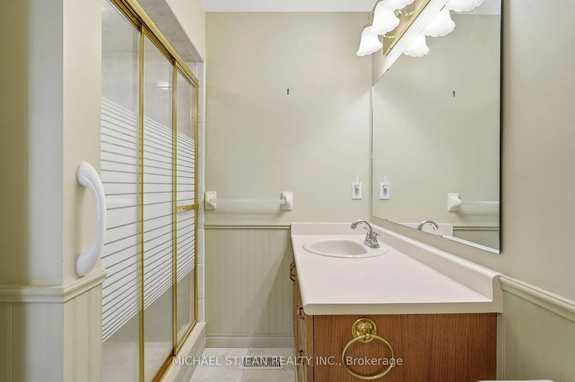 Photo 28 of Unit 4, 590 8 Highway, Hamilton, Stoney Creek — HOMEH