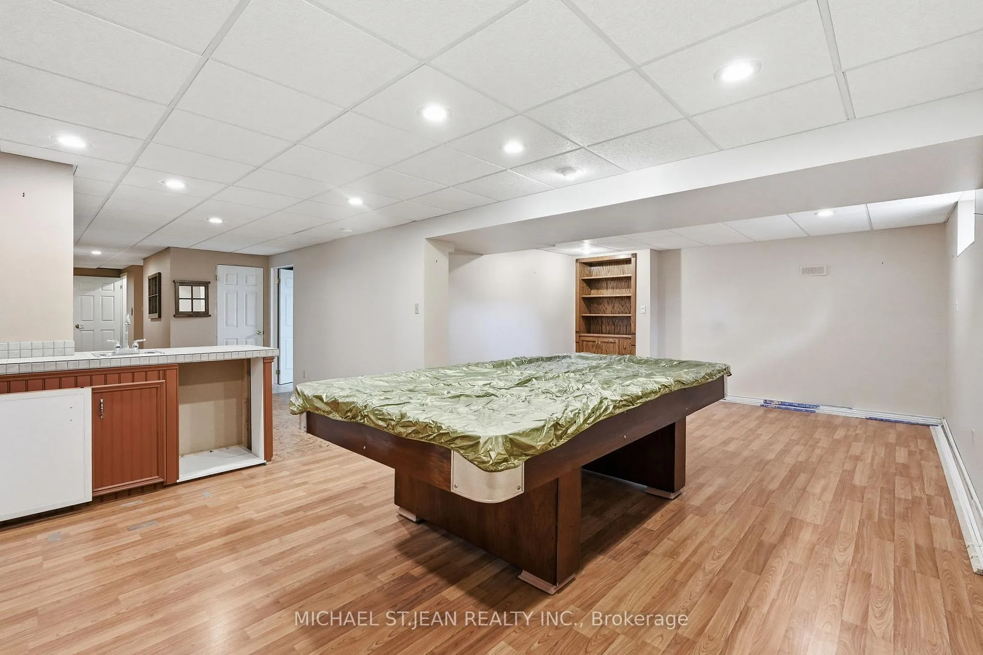 Photo 35 of Unit 4, 590 8 Highway, Hamilton, Stoney Creek — HOMEH