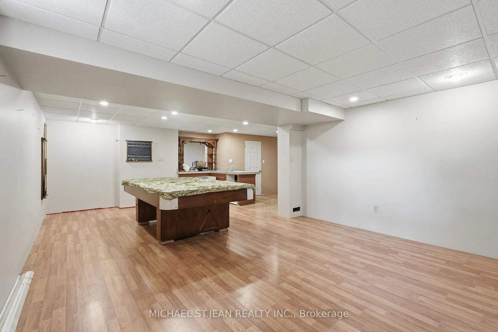 Photo 36 of Unit 4, 590 8 Highway, Hamilton, Stoney Creek — HOMEH