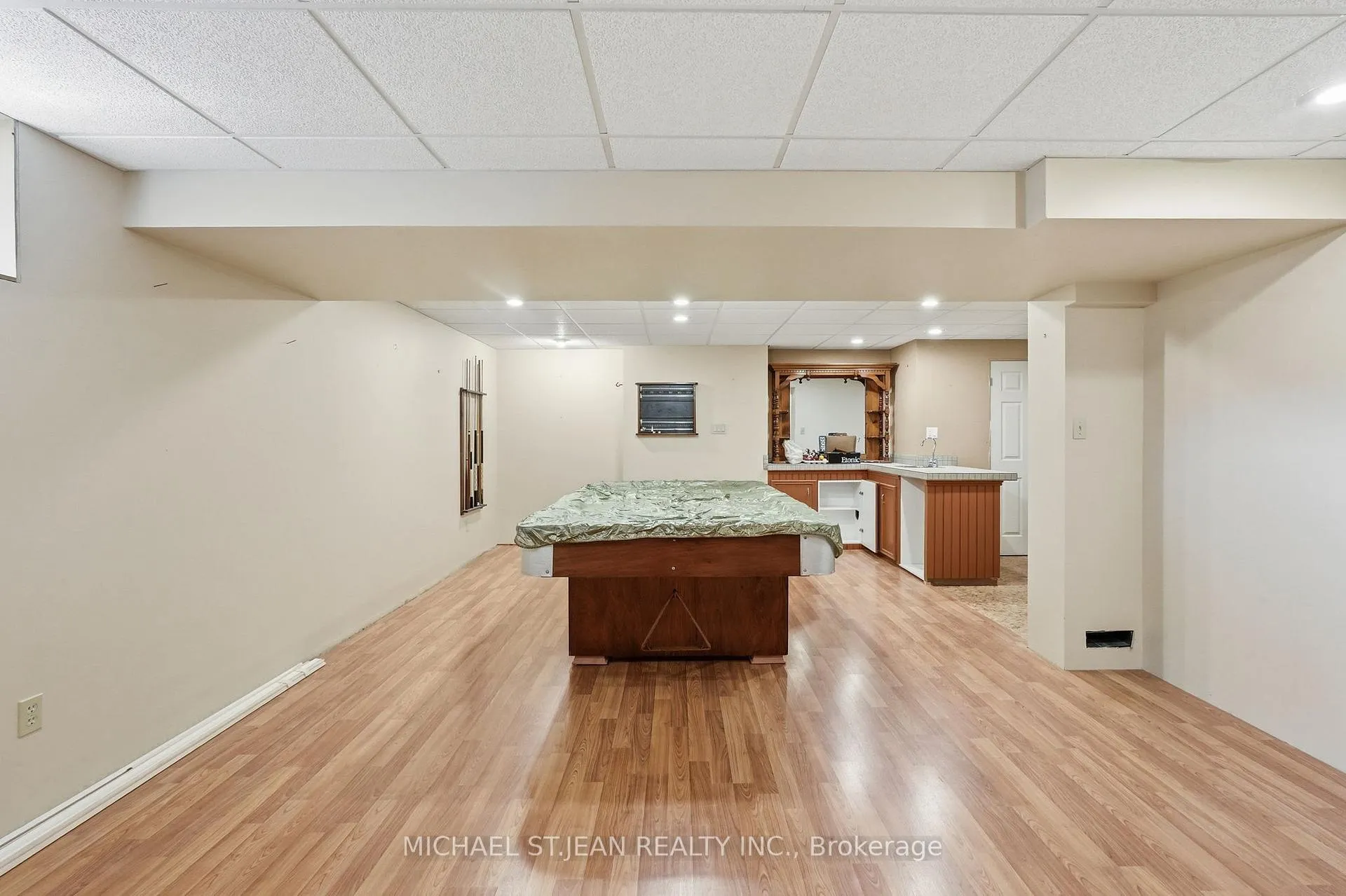 Photo 37 of Unit 4, 590 8 Highway, Hamilton, Stoney Creek — HOMEH
