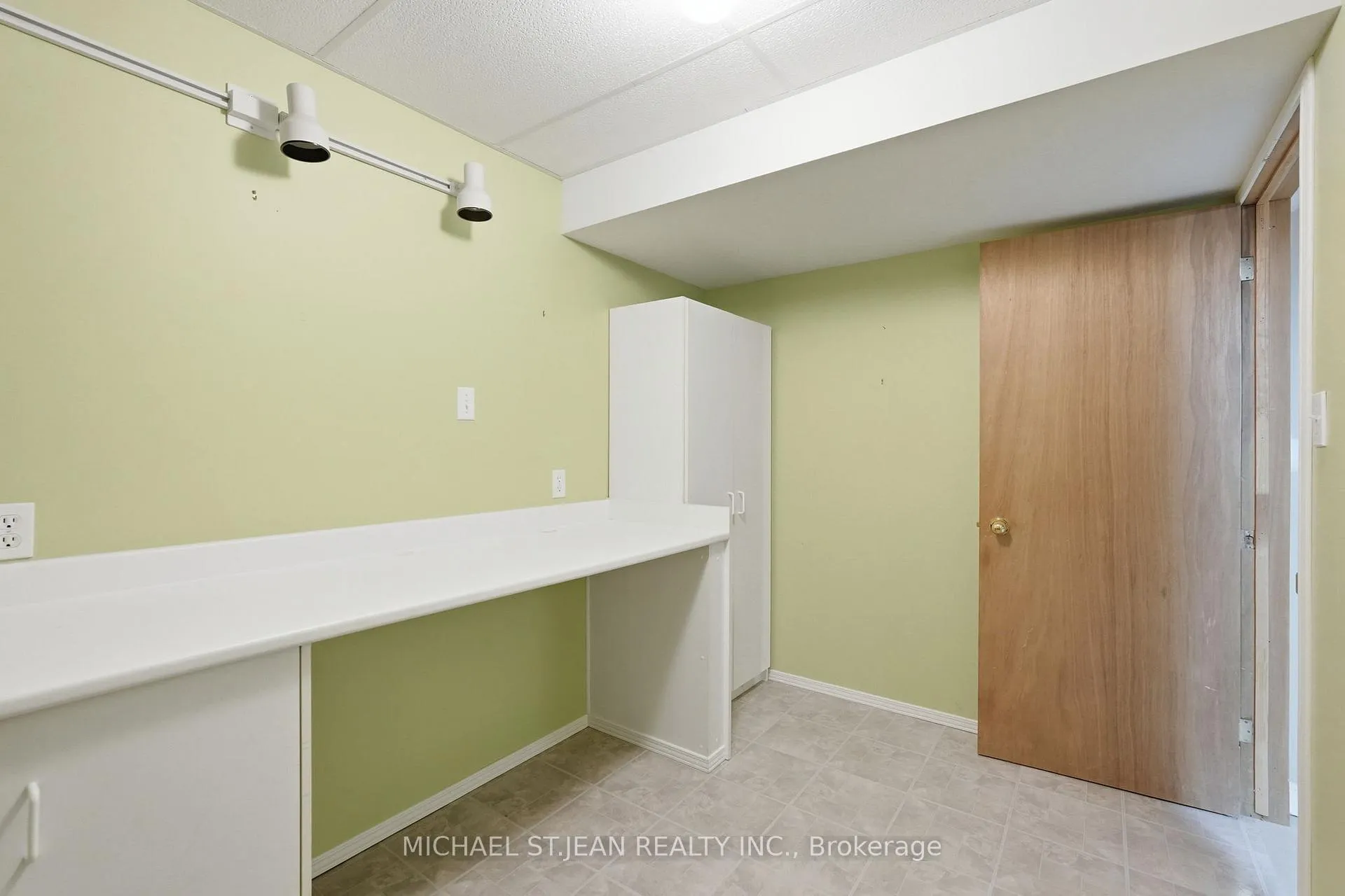Photo 40 of Unit 4, 590 8 Highway, Hamilton, Stoney Creek — HOMEH