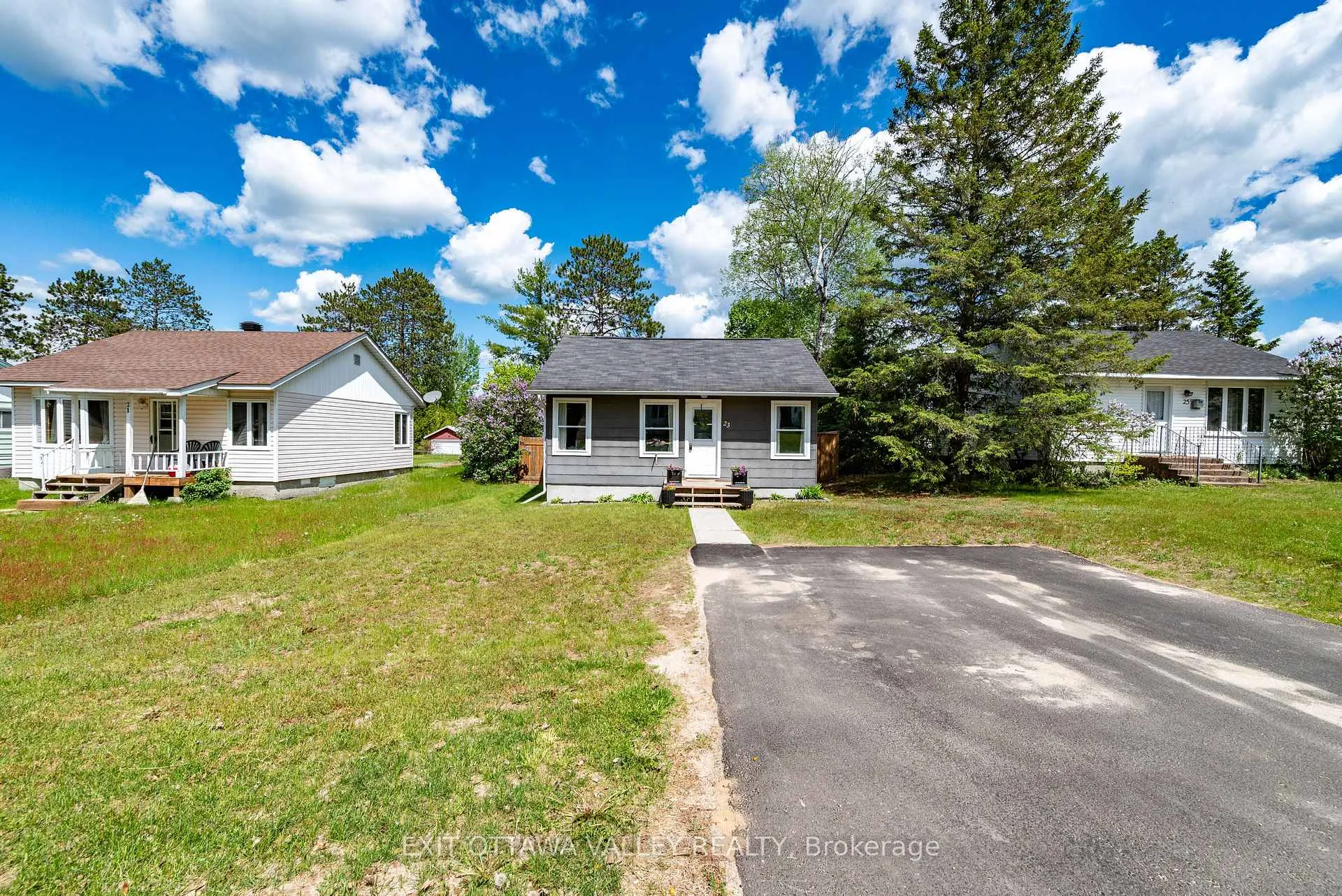 Photo 3 of 23 Summit Street, Deep River — HOMEH