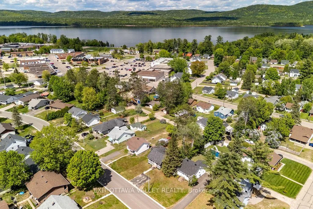 Photo 33 of 23 Summit Street, Deep River — HOMEH