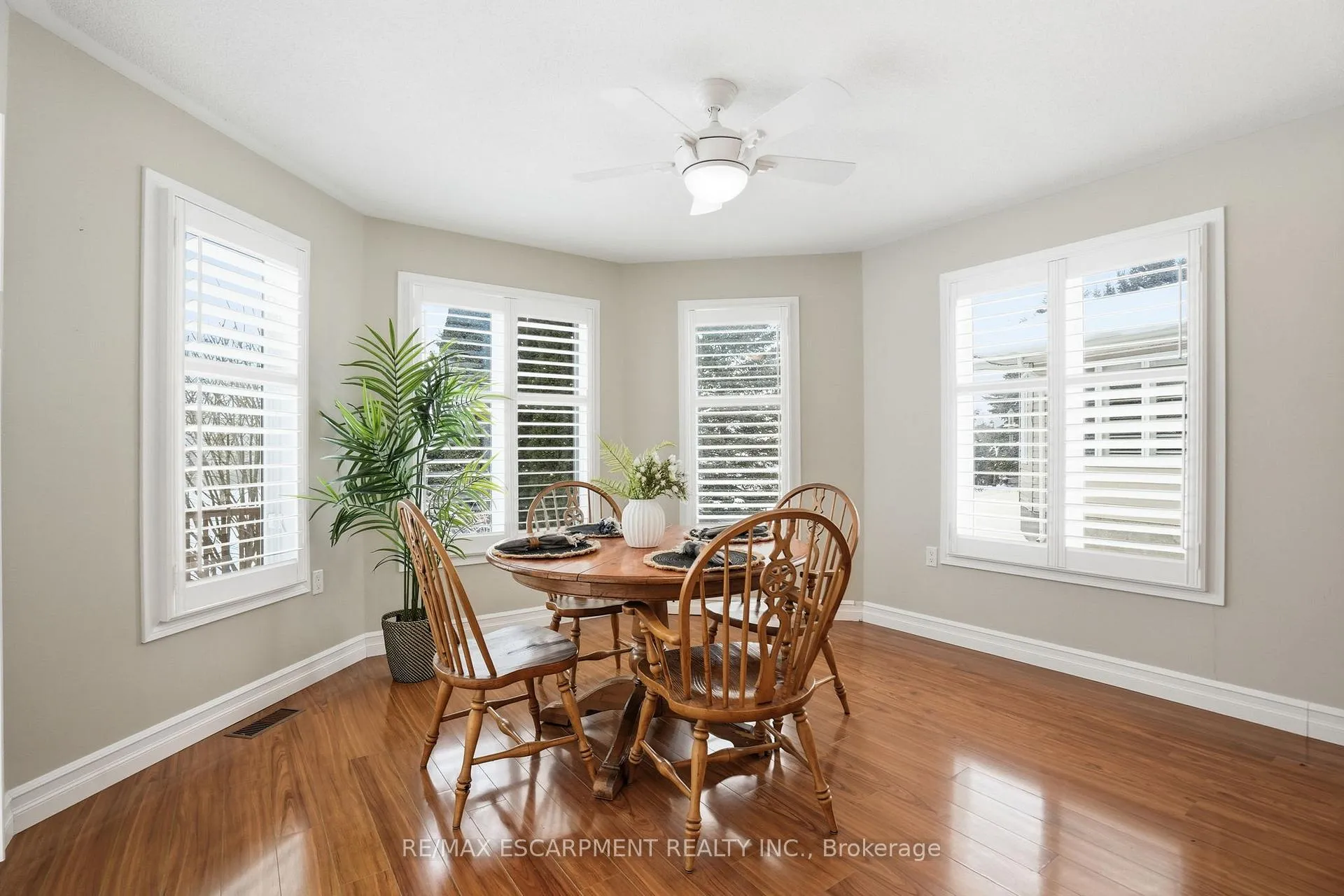 Photo 17 of 148 Glenariff Drive, Hamilton, Rural Flamborough — HOMEH