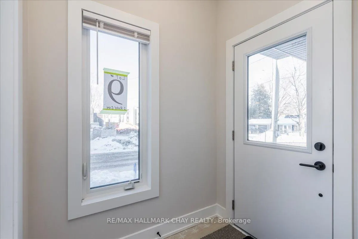 Photo 2 of 1 Ruby Crescent Road, Orillia — HOMEH
