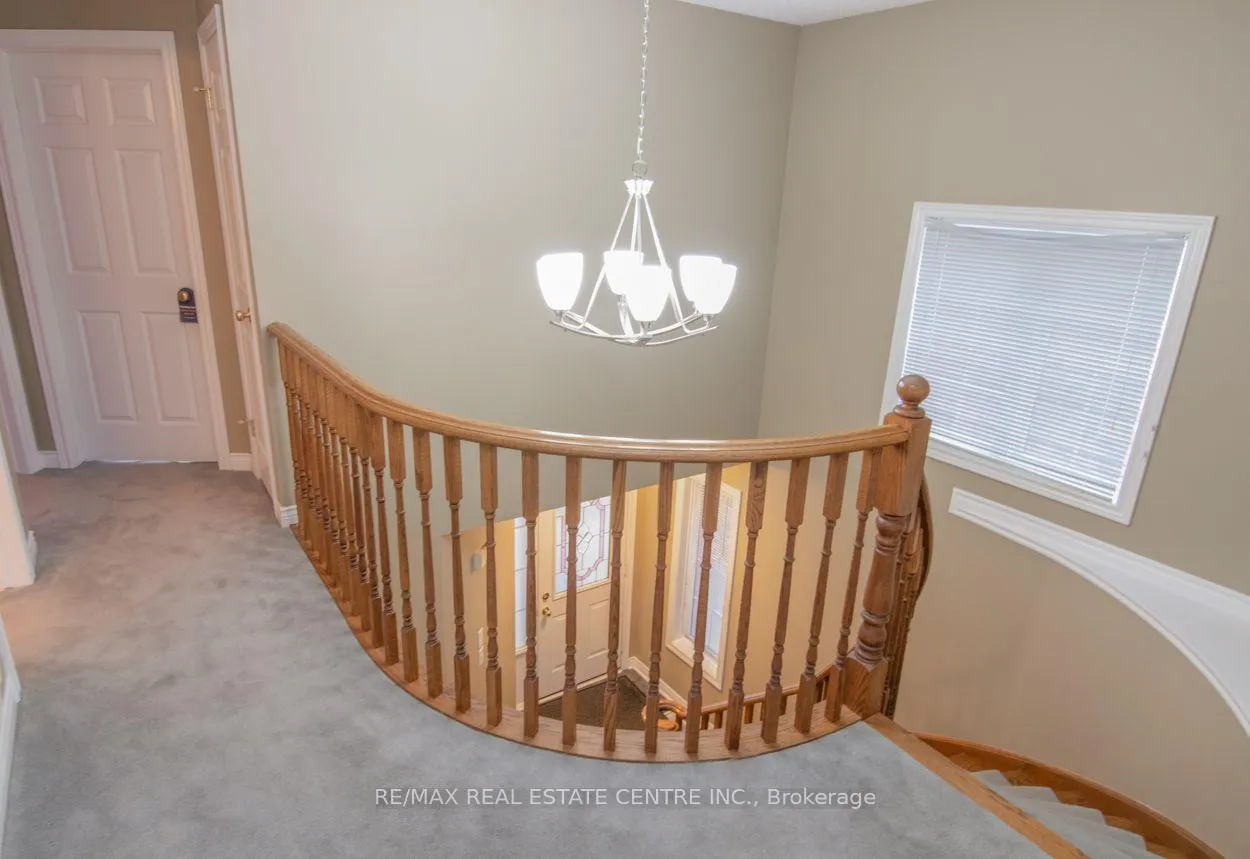 Photo 12 of 3335 Edgewood Place, Burlington, Palmer — HOMEH