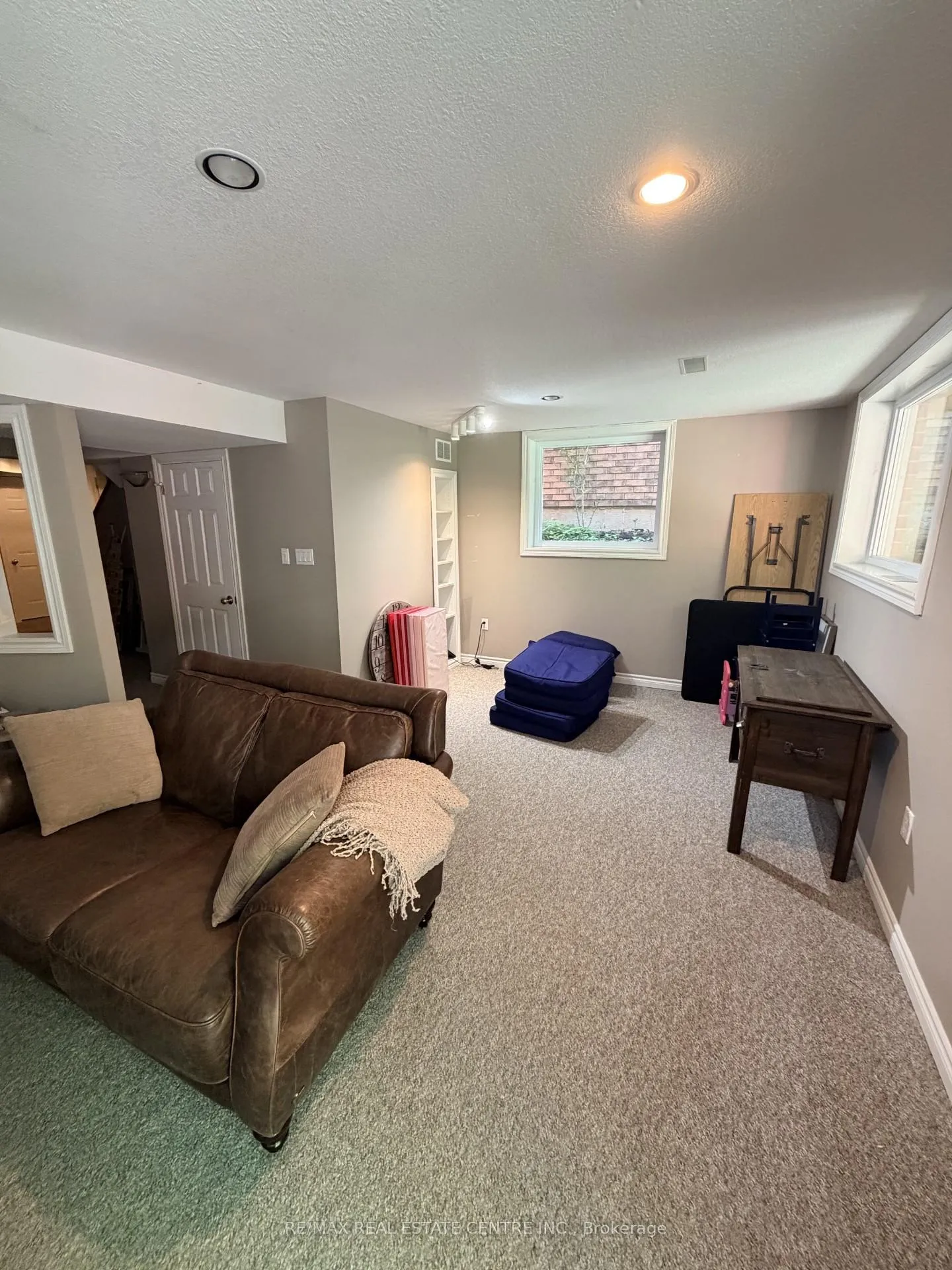 Photo 22 of 3335 Edgewood Place, Burlington, Palmer — HOMEH