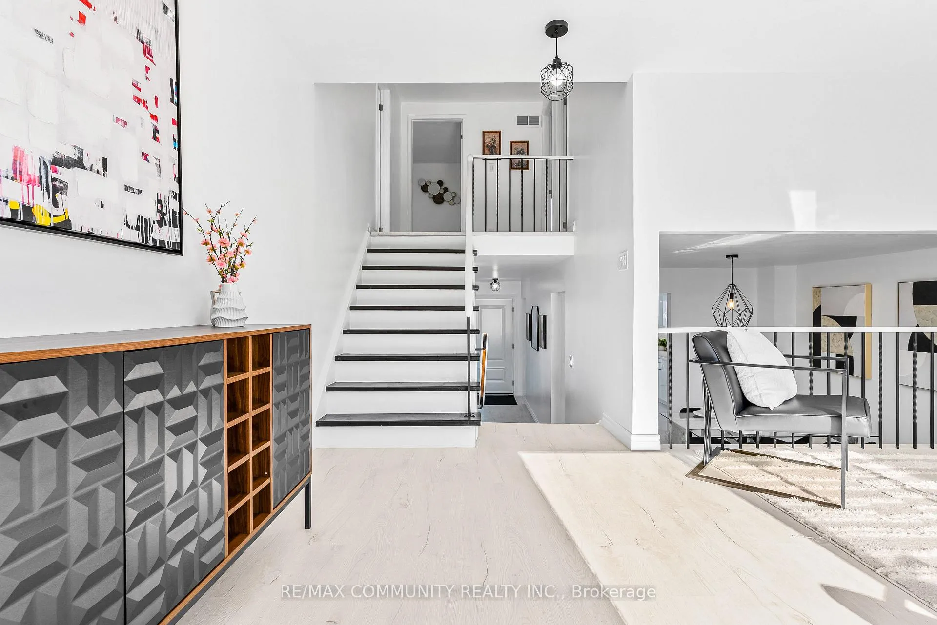 Photo 53 of 42 Kay Drive, Etobicoke, Mount Olive-Silverstone-Jamestown — HOMEH