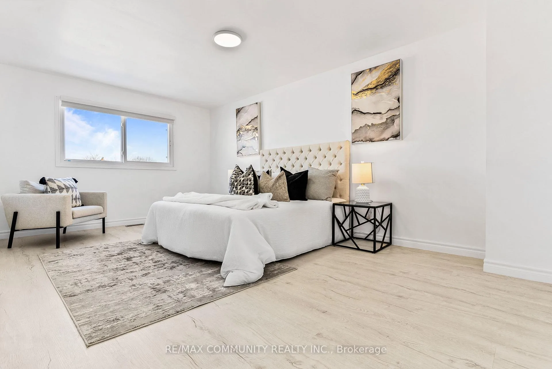 Photo 55 of 42 Kay Drive, Etobicoke, Mount Olive-Silverstone-Jamestown — HOMEH