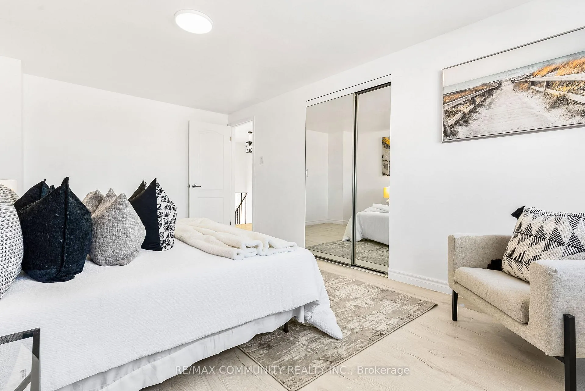 Photo 56 of 42 Kay Drive, Etobicoke, Mount Olive-Silverstone-Jamestown — HOMEH