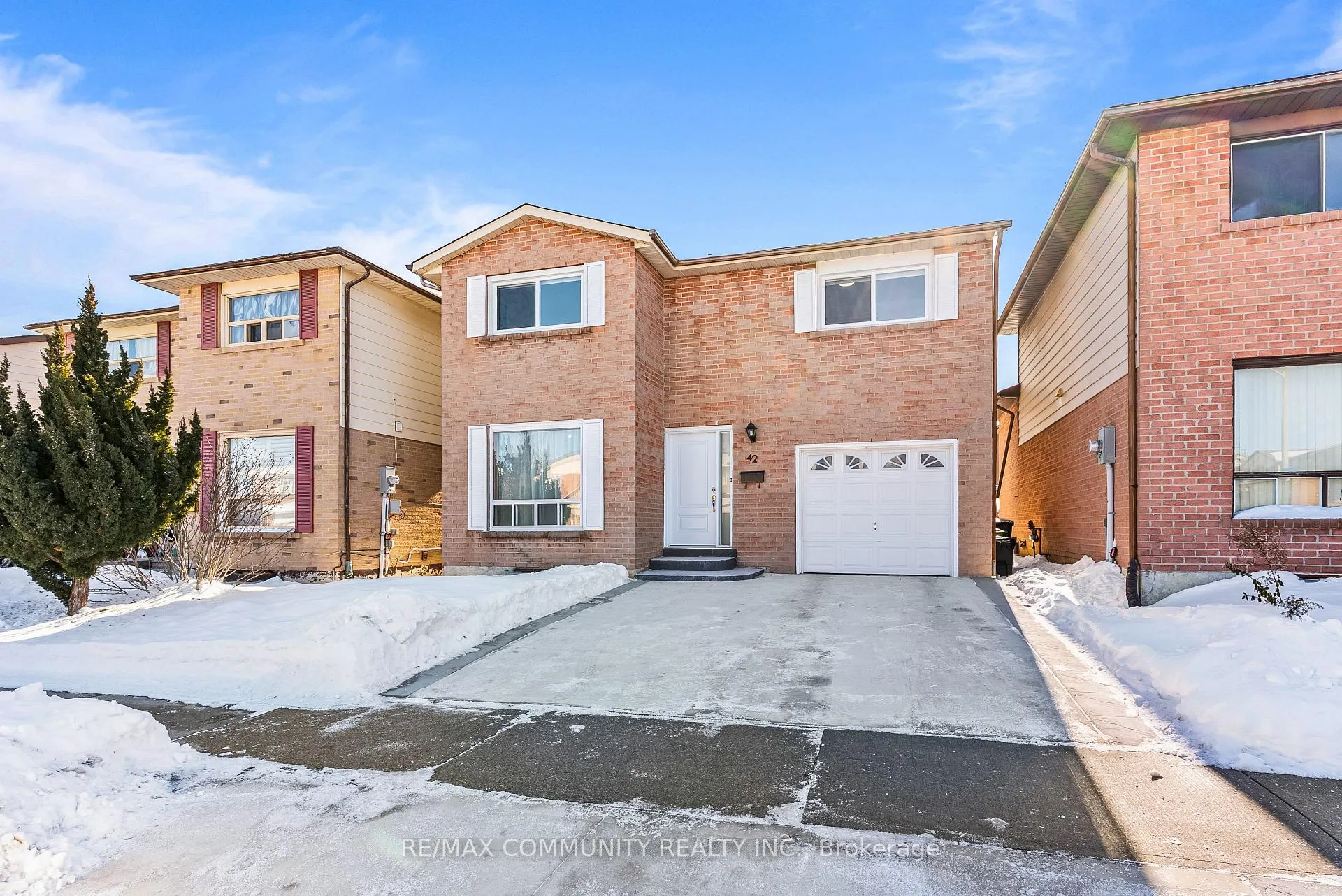 Photo 78 of 42 Kay Drive, Etobicoke, Mount Olive-Silverstone-Jamestown — HOMEH