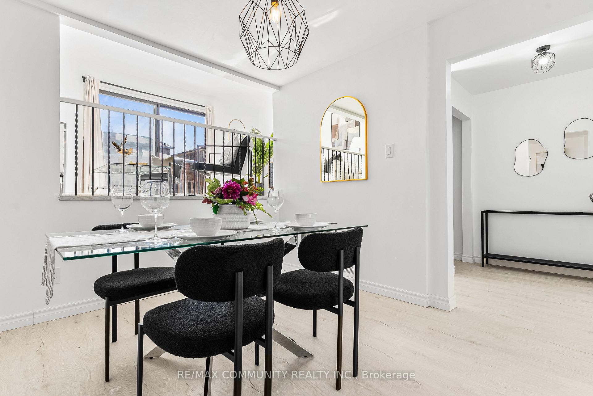 Photo 9 of 42 Kay Drive, Etobicoke, Mount Olive-Silverstone-Jamestown — HOMEH