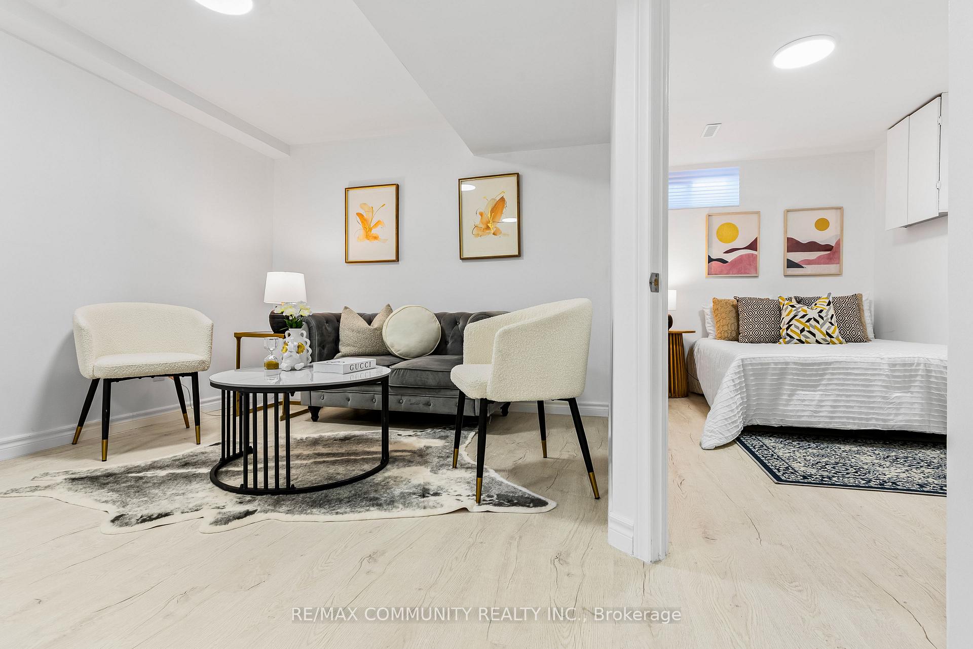 Photo 34 of 42 Kay Drive, Etobicoke, Mount Olive-Silverstone-Jamestown — HOMEH