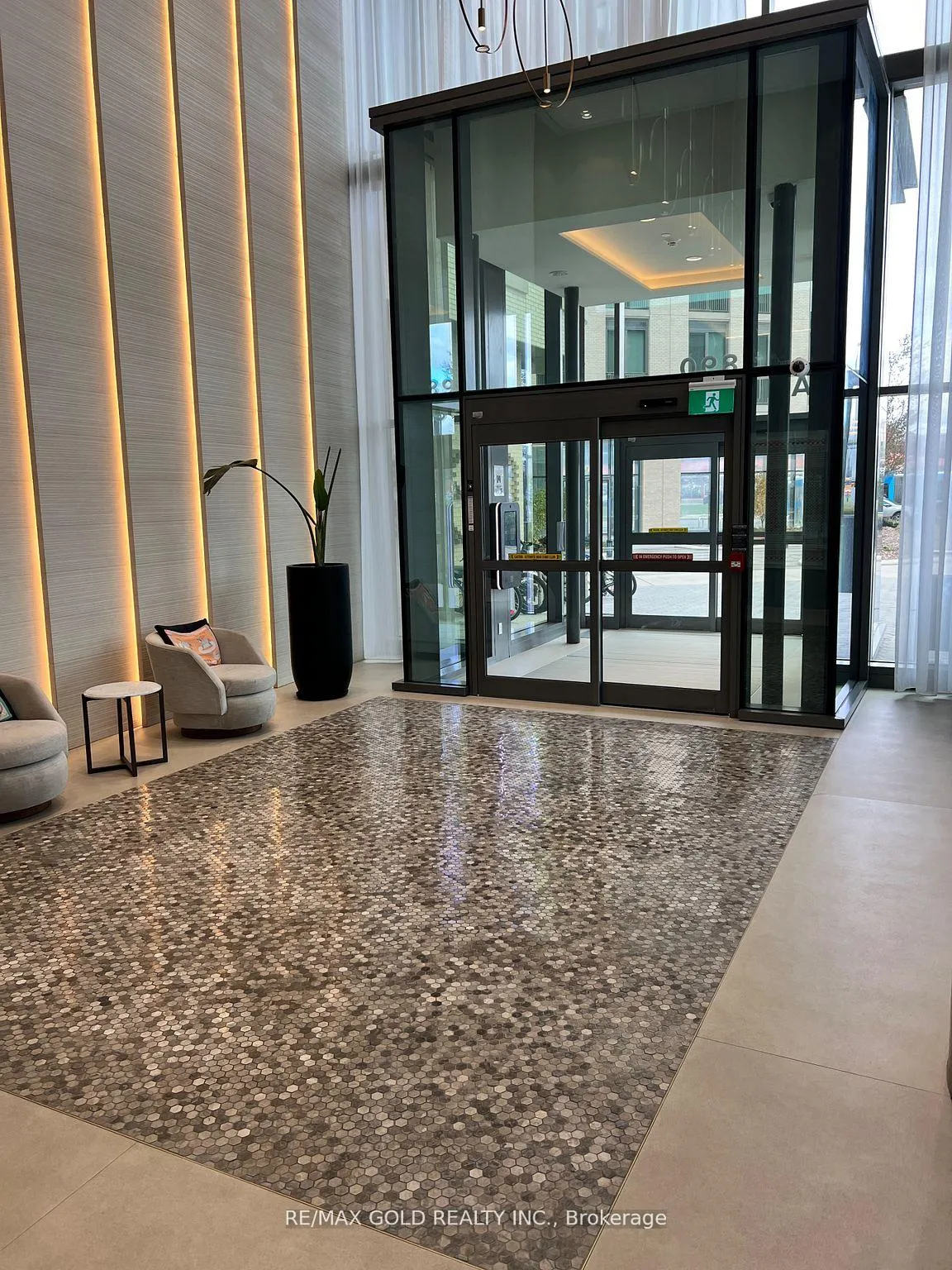 Photo 6 of Unit 705, 7890 Jane Street, Vaughan, Vaughan Corporate Centre — HOMEH
