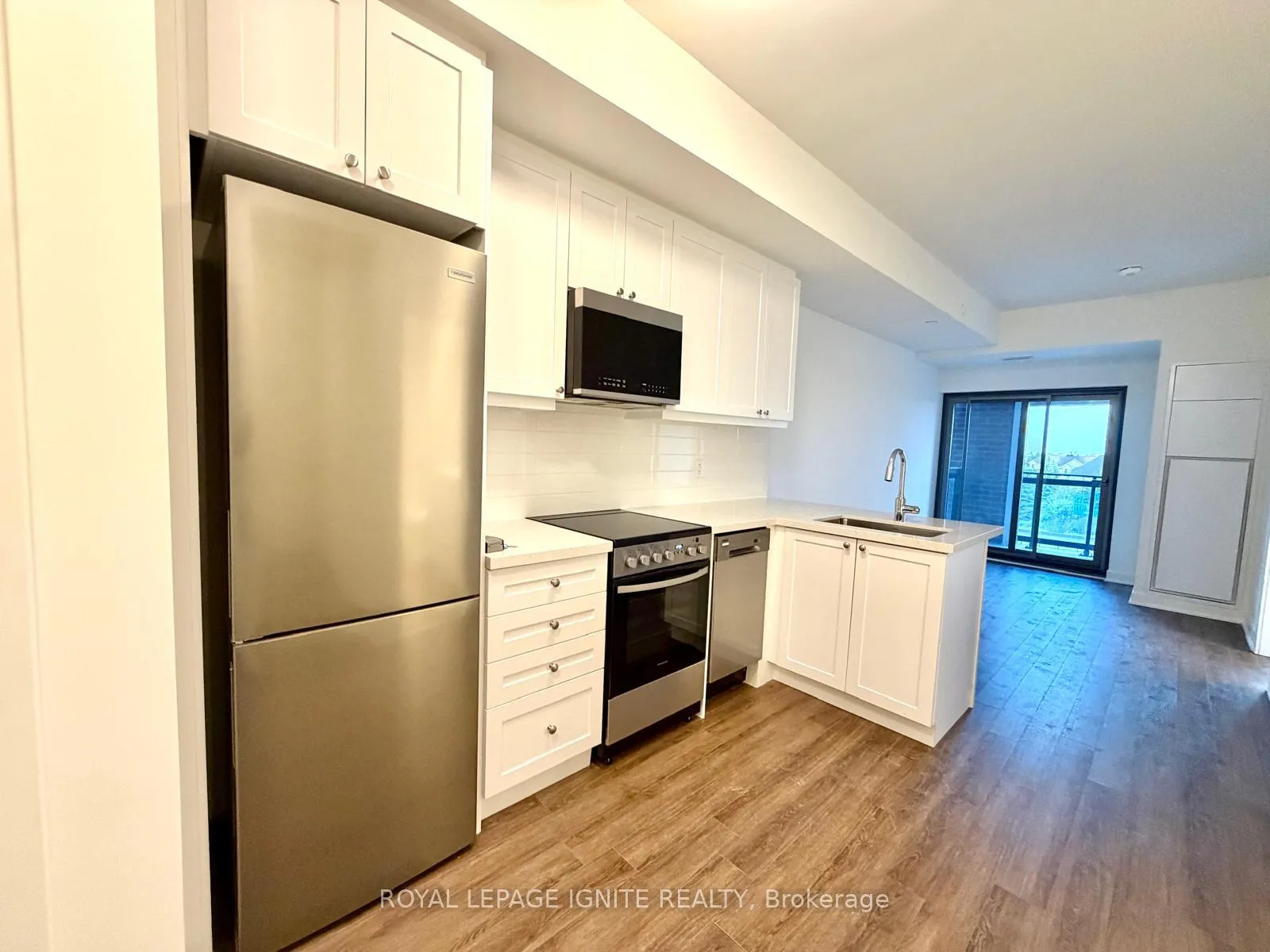 Photo 11 of Unit 405, 51 Clarington Boulevard, Clarington, Bowmanville — HOMEH